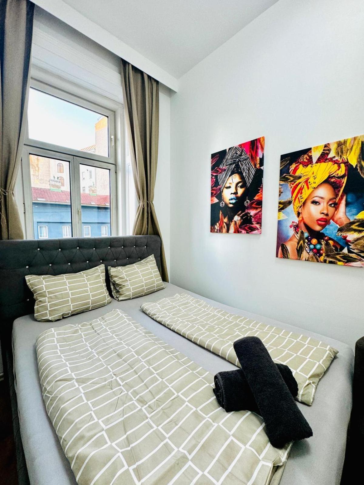 Cozy 9Br Shared Apartment, Only 12Min Walk To Augarten เวียนนา ภายนอก รูปภาพ