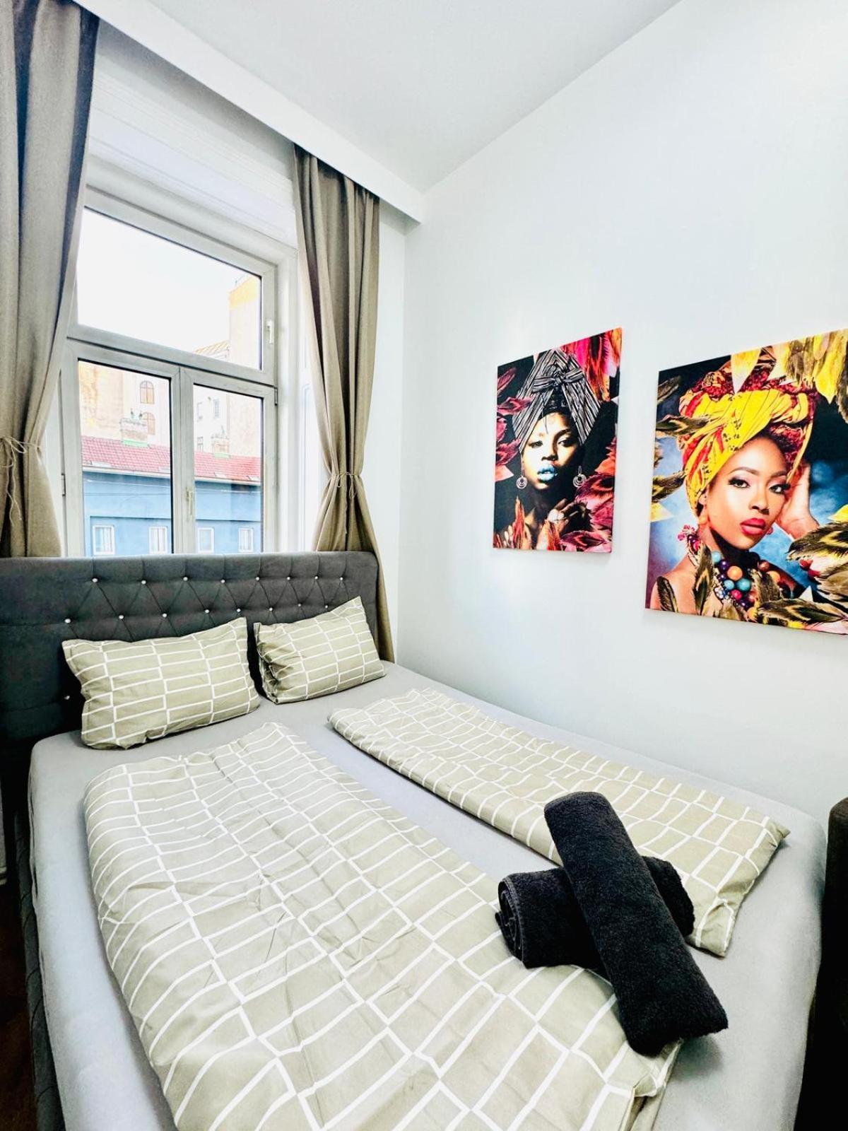 Cozy 9Br Shared Apartment, Only 12Min Walk To Augarten เวียนนา ภายนอก รูปภาพ
