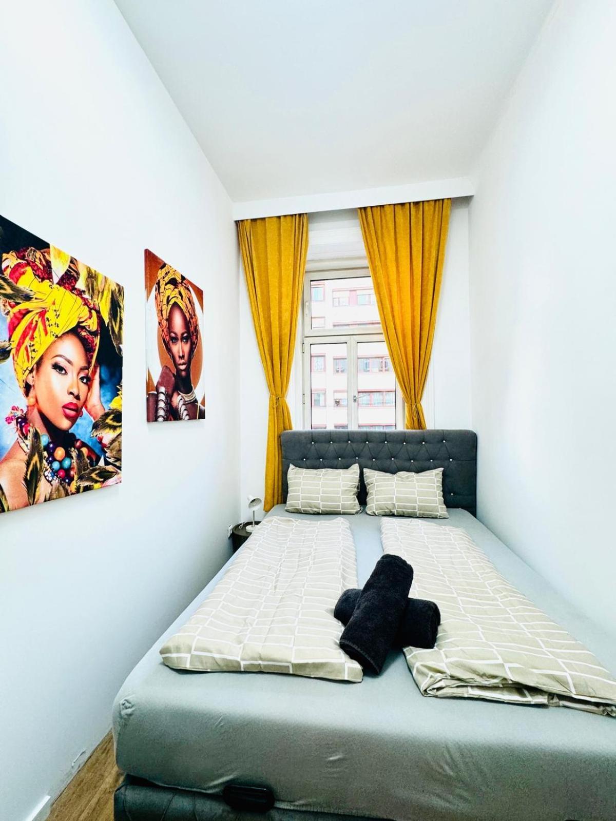 Cozy 9Br Shared Apartment, Only 12Min Walk To Augarten เวียนนา ภายนอก รูปภาพ